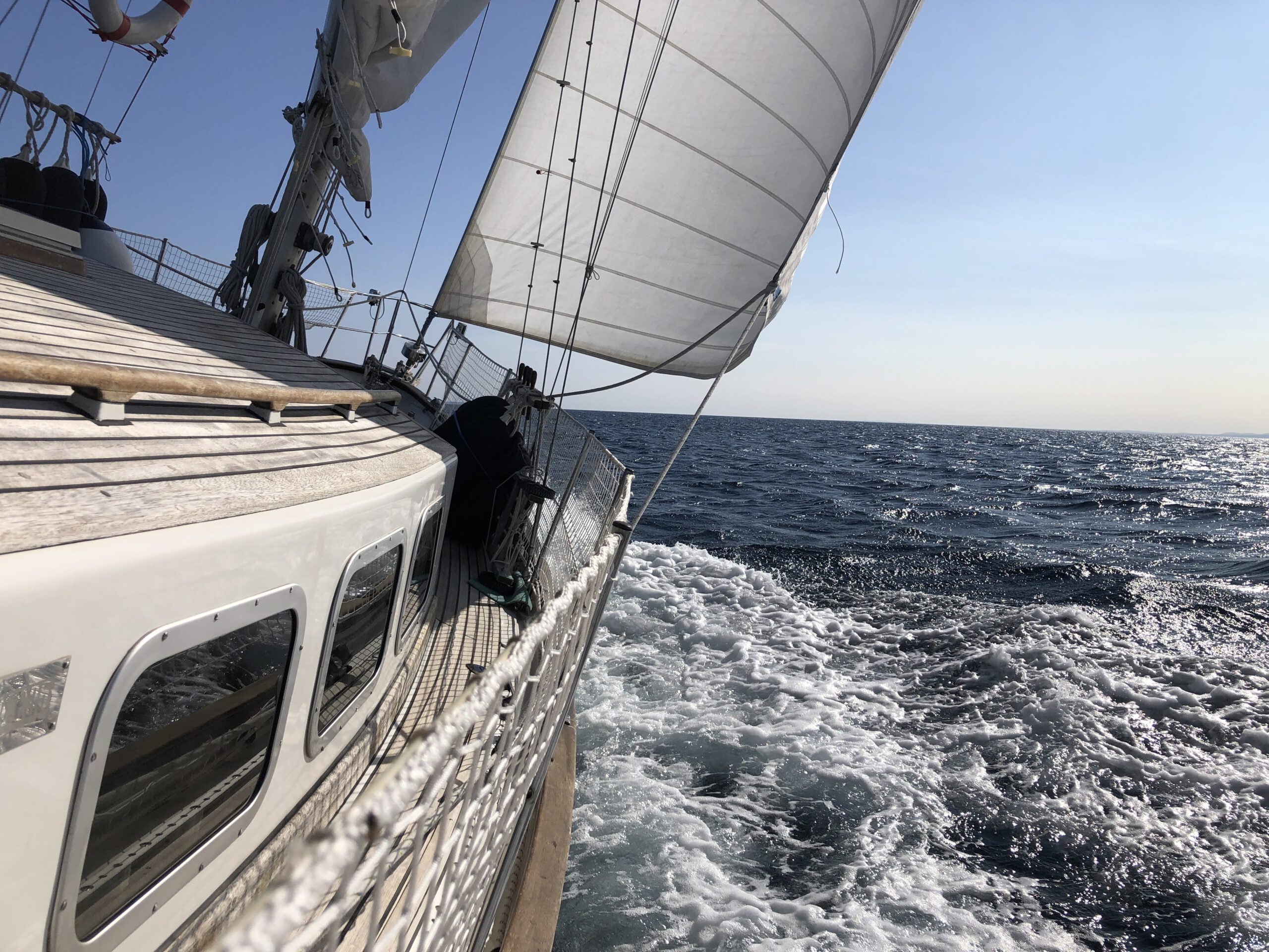 Sailing Aletta